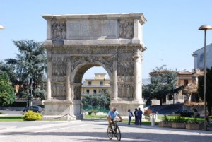 Benevento, Traiano Arch
