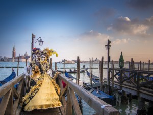 Venice Carnival, by Flickr User Stefano Montagner (@stemonx)