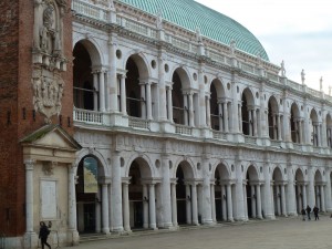 Vicenza, Basilica by Marco Blue Serge (Flickr User @27773880@N02)