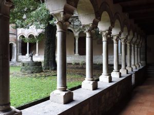 Piona Abbey - courtyard