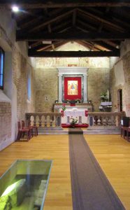 Nosedo tiny Church, inside