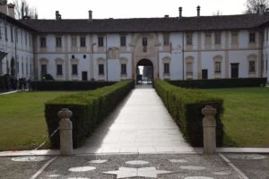 Certosa di Pavia, Courtyard