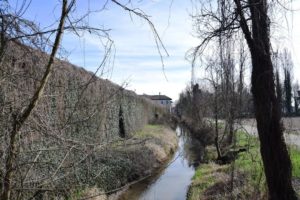 Naviglio Pavese, The canal that begins in Milan and flows all the way to Pavia.