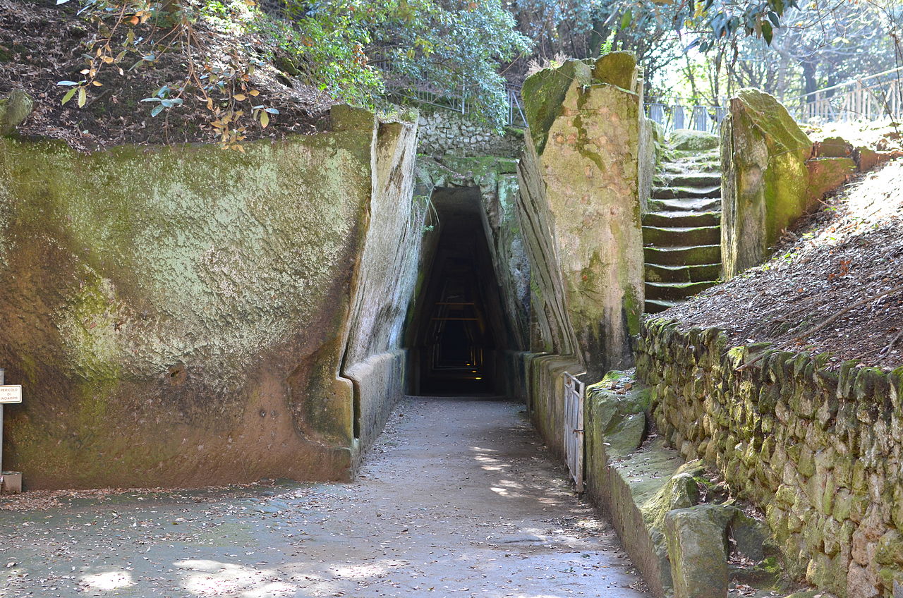 Grotta della Sibilla Cumana