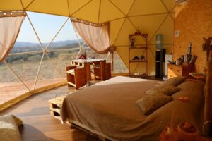 Geodetic dom at Glamping Il Sole in Tuscany